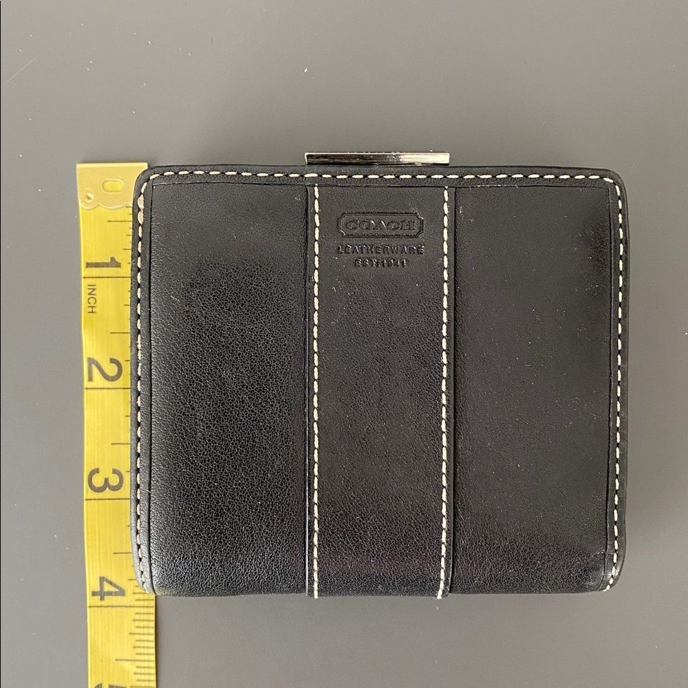 Coach Women’s Black Leather Wallet Silver Tone Hardware Logo Engraved Classic - Picture 9 of 11